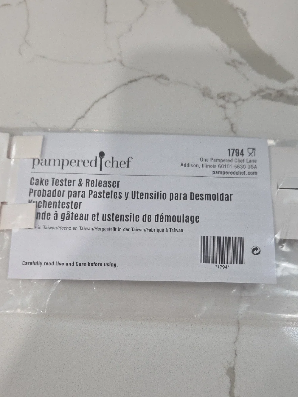 New Pampered Chef Cake Tester & Releaser - White